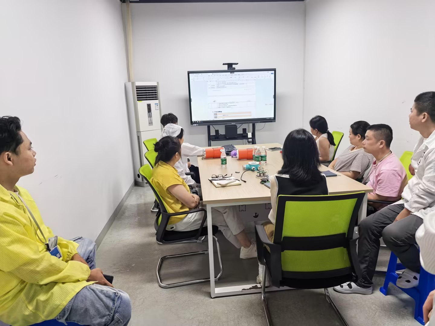 安帕爾公司重視一線員工技能提升----舉辦產(chǎn)品知識(shí)專項(xiàng)培訓(xùn)